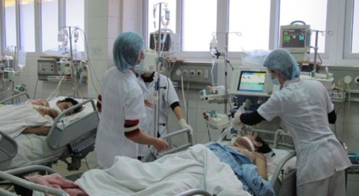 Tự làm bác sĩ