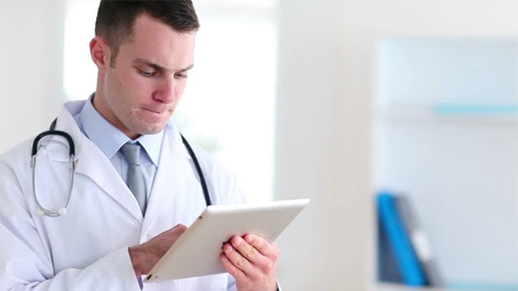 Chọn “bác sĩ online”: Cẩn trọng không thừa