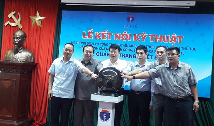 Minh bạch thông tin khi cấp phép nhập khẩu thiết bị y tế qua mạng