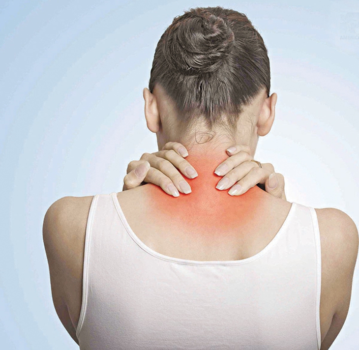 Thoái hóa đốt sống cổ - Bệnh nhân viên văn phòng thường mắc