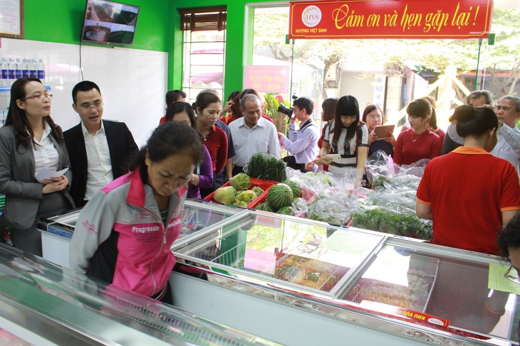 Người dân được sử dụng thực phẩm sạch tại “Tuyến phố kiểm soát ATTP”
