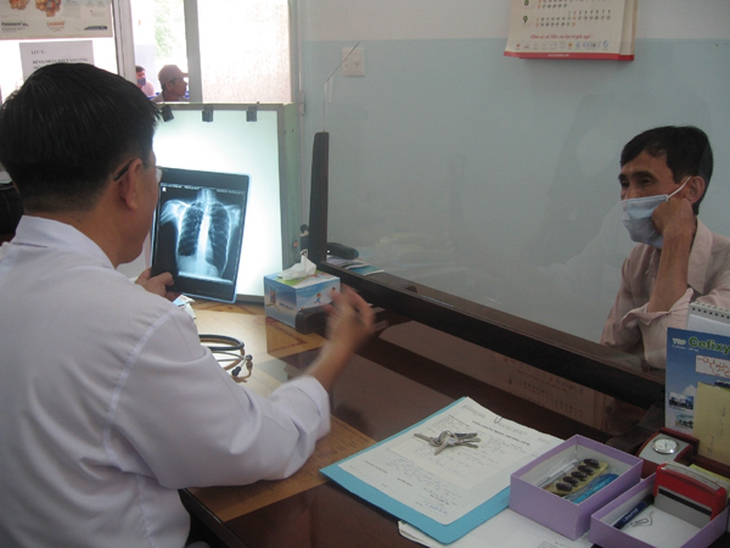 Nhiệt đông cao tần và áp lạnh trong điều trị  tắc nghẽn nội khí quản