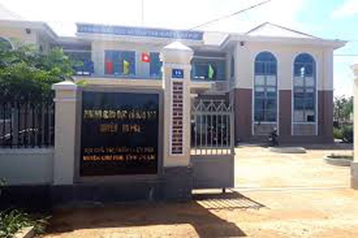 Cán bộ Phòng GD&ÐT Chư Pưh ăn chặn tiền ăn của học sinh nghèo