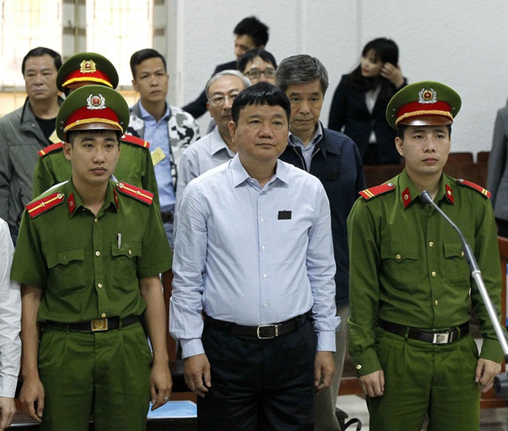 Ông Ðinh La Thăng bị đề nghị tuyên phạt 18-19 năm tù