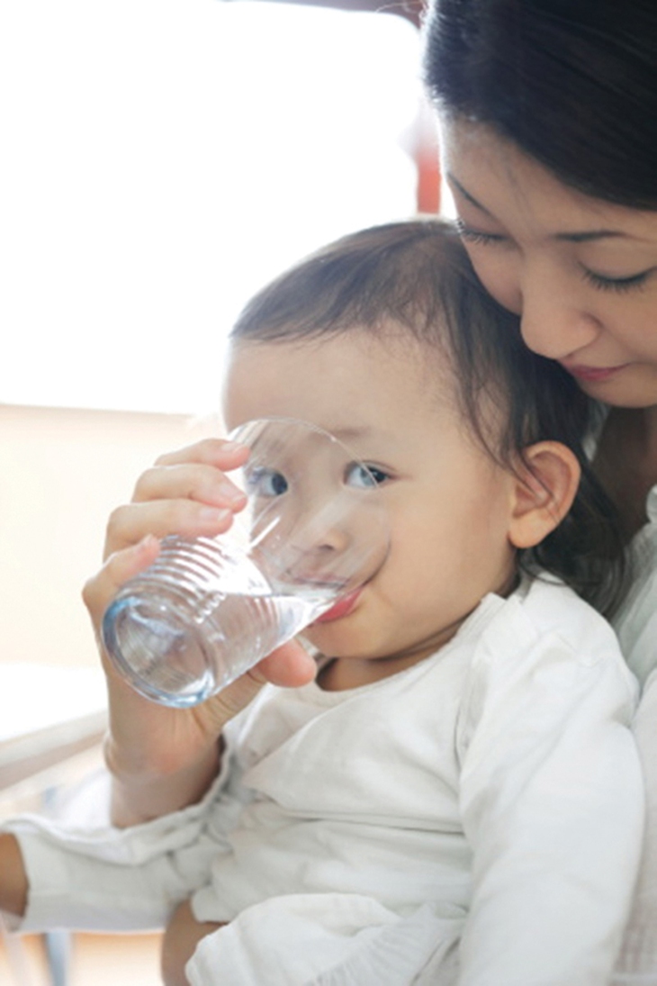Bù nước và điện giải  trong điều trị tiêu chảy cấp ở trẻ em