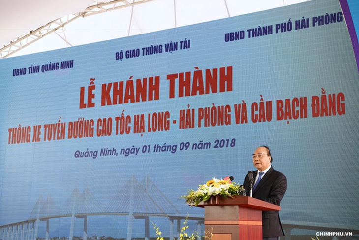 Thủ tướng cắt băng khánh thành cao tốc Hạ Long – Hải Phòng và cầu Bạch Đằng