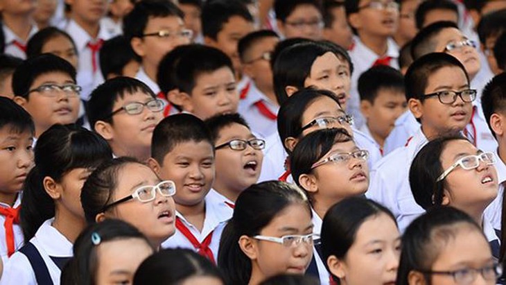 Có thể phòng tránh tật khúc xạ học đường?
