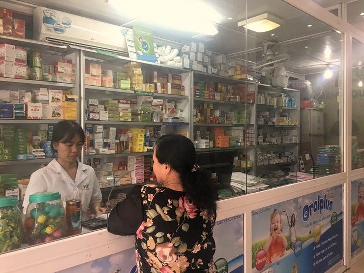 Hết thời mua thuốc dễ như mua... rau