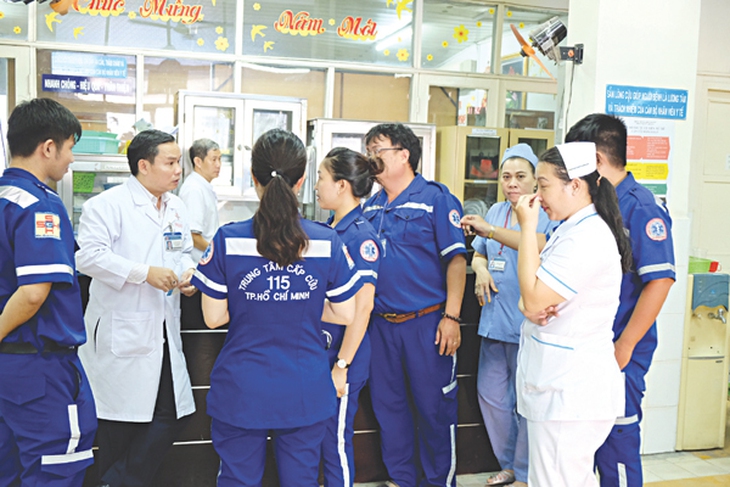 Cấp cứu ngoại viện bằng xe máy