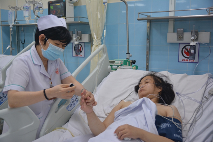 Lửa nghề còn cháy, tình thân còn dày