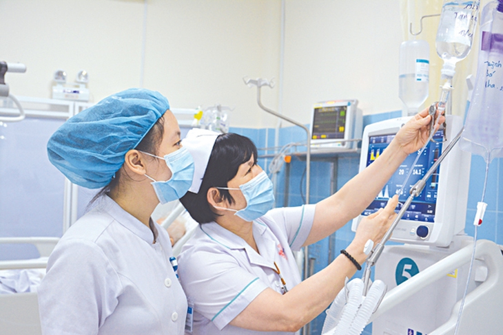 Lửa nghề còn cháy, tình thân còn dày
