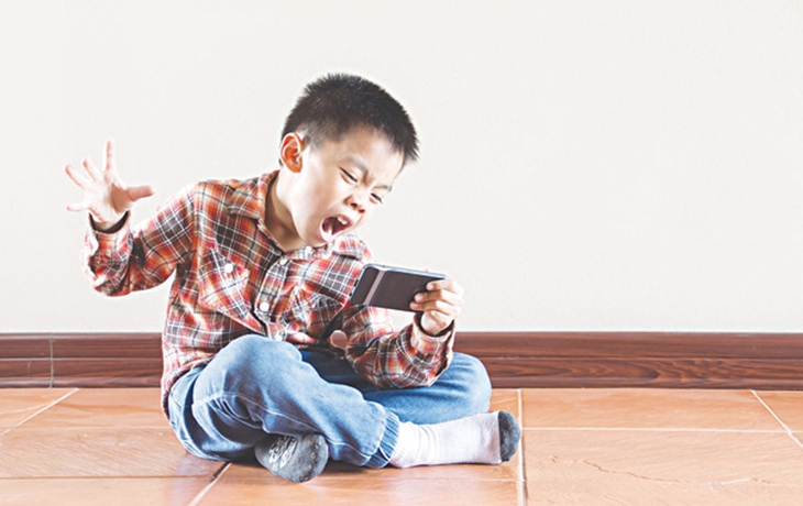 Đừng để áp lực học hành đè nặng vai trẻ
