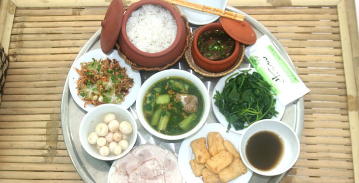 Người cao tuổi ăn như thế nào?