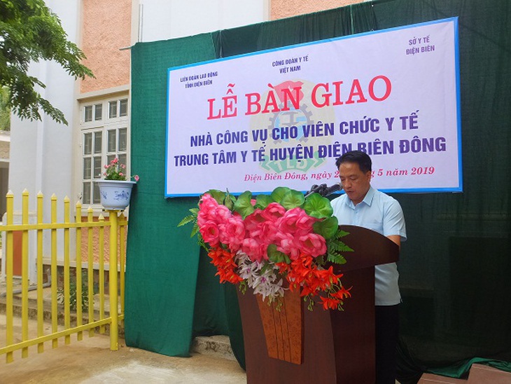 Bàn giao nhà công vụ cho cán bộ, đoàn viên ở Điện Biên