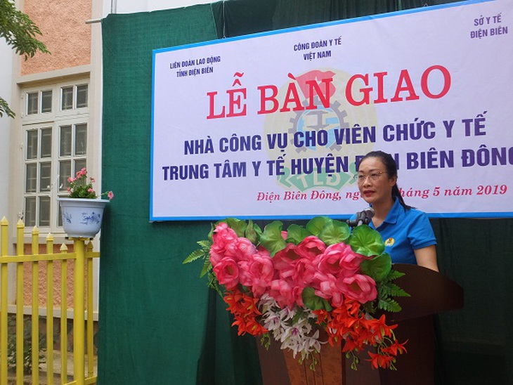 Bàn giao nhà công vụ cho cán bộ, đoàn viên ở Điện Biên