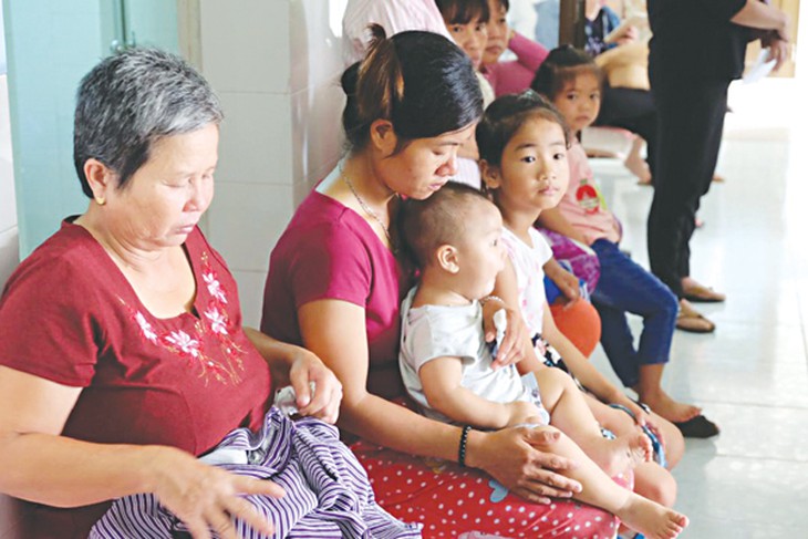 Bác sĩ TP.HCM chăm sóc sức khỏe ngư dân Côn Đảo