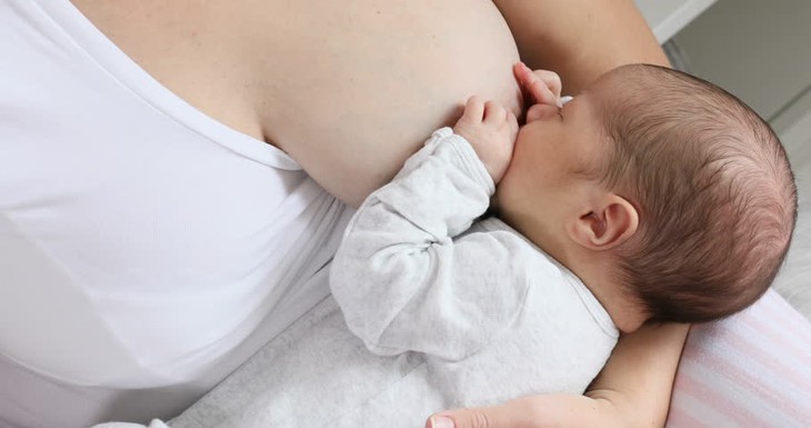 Phương pháp sinh nở ảnh hưởng tới vi khuẩn đường ruột trẻ sơ sinh