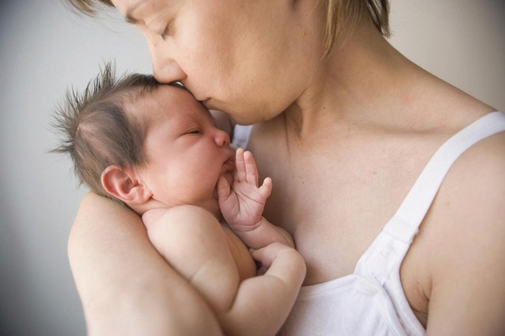 Lắng nghe cơn khóc lặng của trẻ