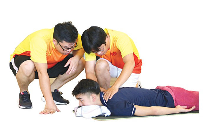 Chuyện về những người anh hùng thầm lặng