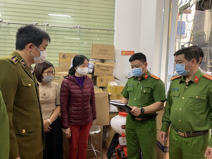 Phát hiện công ty kinh doanh, làm giả vật tư y tế cực lớn