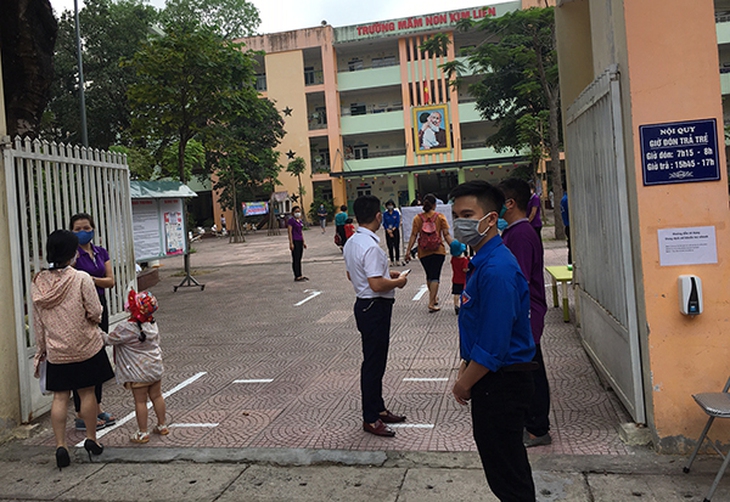 Học sinh tiểu học, mầm non đi học trở lại đạt tỉ lệ cao