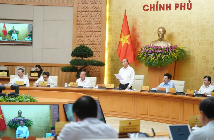 Thủ tướng nhấn mạnh quyết tâm đưa nền kinh tế vượt lên