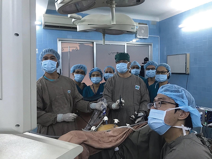 Nối dài âm đạo sau điều trị ung thư cổ tử cung