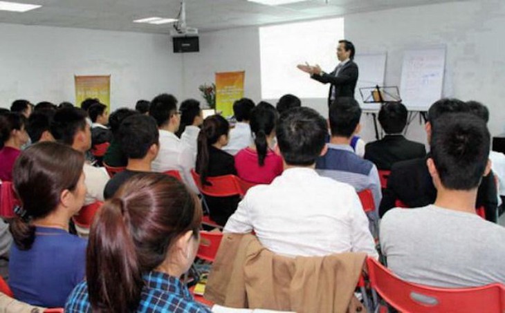 Sinh viên sa bẫy đa cấp 