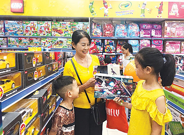 Đồ chơi cho trẻ: Cần trao gửi  yêu thương  đúng cách