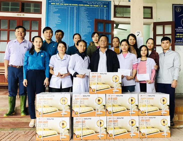 Các bệnh viện, sở y tế tích cực quyên góp, ủng hộ đồng bào miền Trung