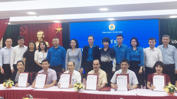  Nhiều sáng kiến, sáng tạo đã được ứng dụng  chống dịch COVID-19