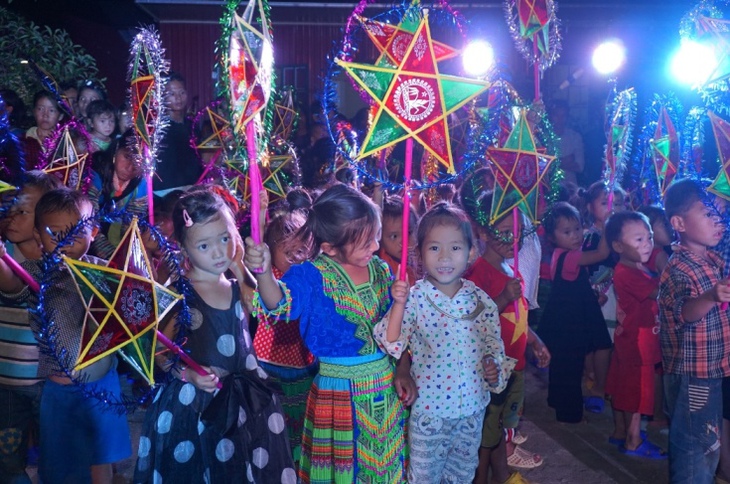 Đêm Hội Trung Thu ở một xã nghèo