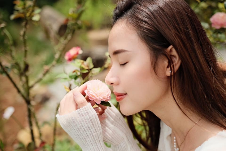 ‘Thần tiên tỉ tỉ’ Midu lộ tính cách thật trên mạng xã hội