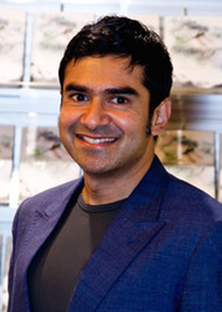 Bác sĩ Sharad P.Paul