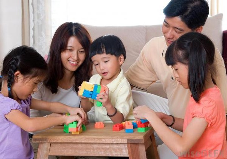 Nghị quyết mới vận động sinh đủ 2 con.
