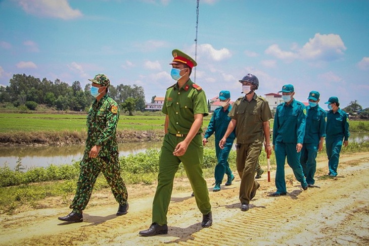 Tố giác người nhập cảnh trái phép qua Zalo