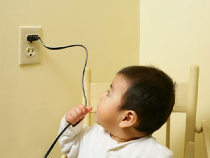 Phòng ngừa trẻ em bị sét đánh và điện giật 1