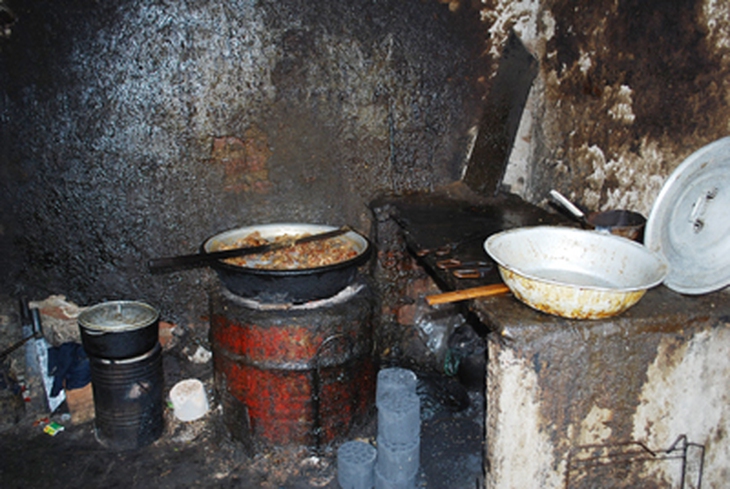 “Mỡ bẩn” ra phố 4