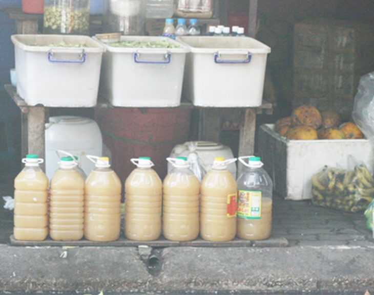 “Mỡ bẩn” ra phố 3