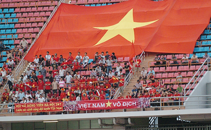 Đội tuyển Việt Nam hãy tự đứng lên 1
