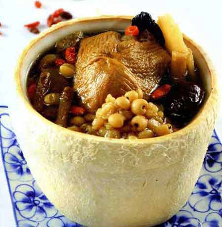 Canh gà nấu đẳng sâm