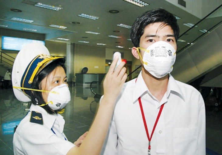 Phòng chống dịch cúm gia cầm: Ðối phó với nguy cơ kép 1