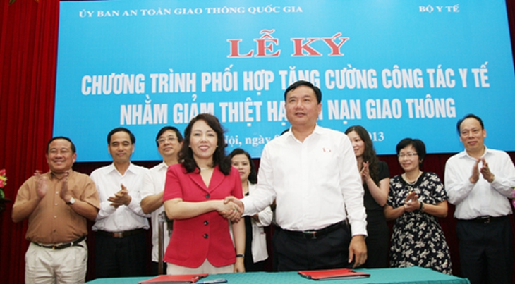 Bộ Y tế và Ủy ban ATGT Quốc gia phối hợp công tác 1