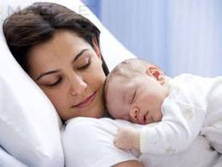 Sản phụ sốt sau sinh có nguy hiểm ? 1