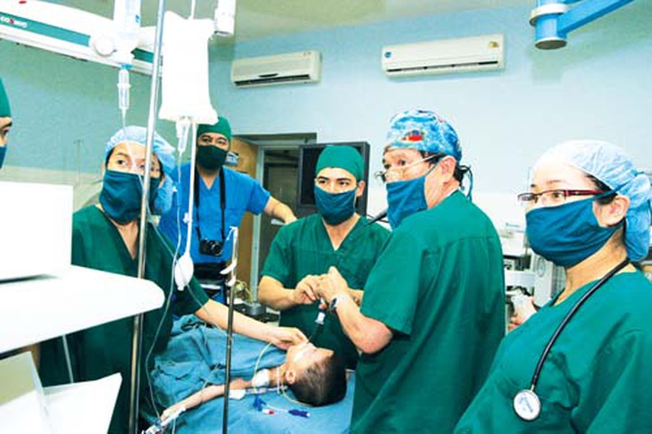 “Báo động đỏ”:  Siêu cấp cứu thắng tử thần 1