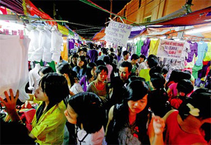 Nhiều màu nhưng vô sắc 1