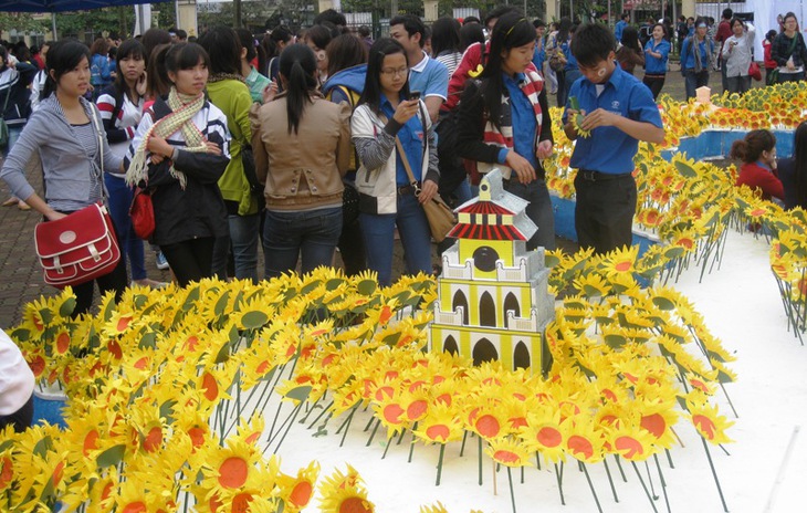 15.000 hoa hướng dương cho bệnh nhi ung thư dũng cảm 1