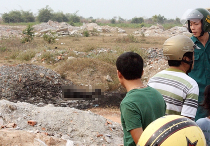 Thi thể cháy đen gần trường đại học 1