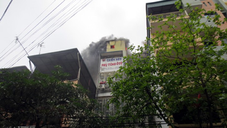 Hỏa hoạn kinh hoàng tại "chợ trời" 1