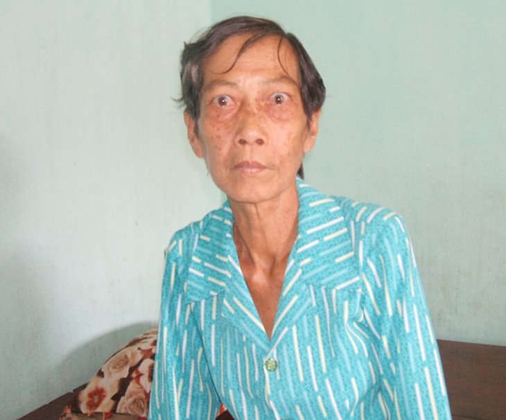 Cảm thương bà lão 70 tuổi bị bệnh tật đeo đẳng 1